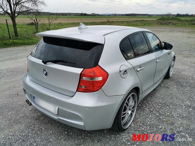 2010' BMW Serija 1 120D photo #4