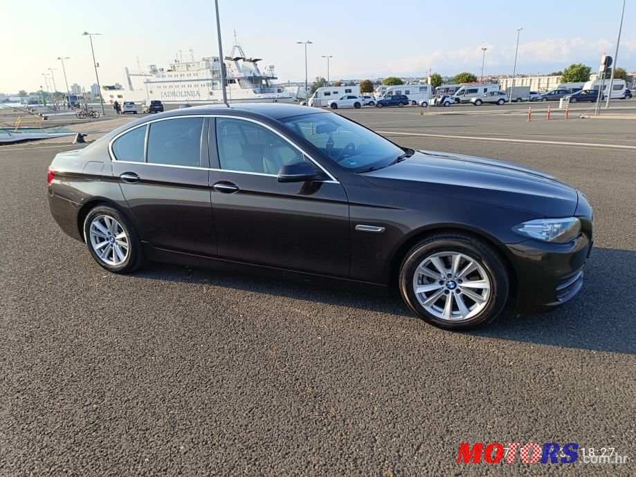 2015' BMW Serija 5 520D photo #6