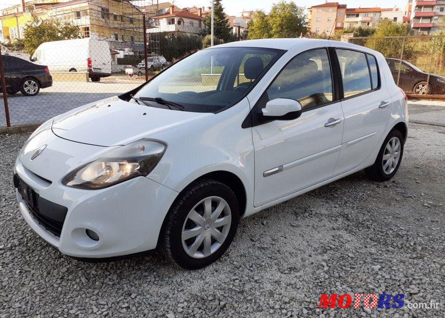 2011' Renault Clio 1,2 16V photo #1