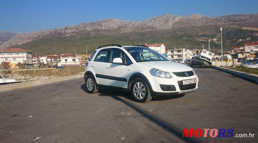 2012' Suzuki SX4 1,6 Glx photo #2
