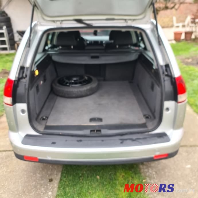 2008' Opel Vectra Karavan photo #2