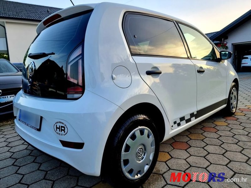 2017' Volkswagen Up! 1,0 photo #5