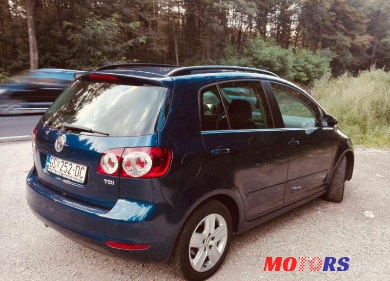 2010' Volkswagen Golf Plus 1,6 Tdi photo #1