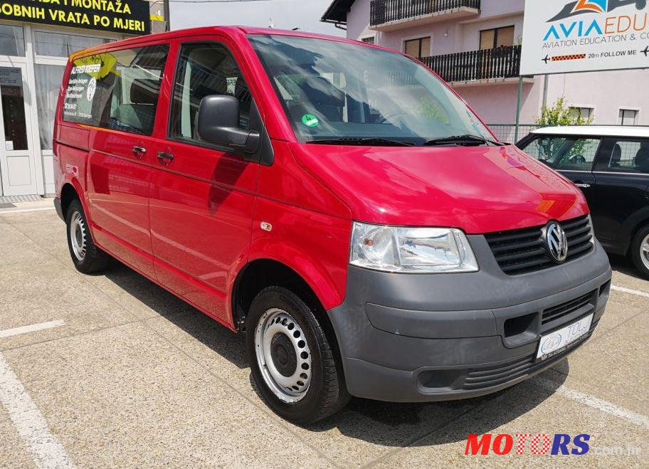 2009' Volkswagen Transporter photo #1
