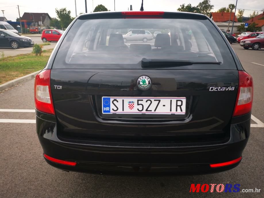 2012' Skoda Octavia 1,6 Tdi photo #5