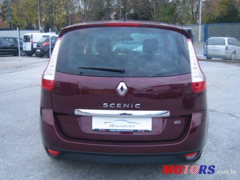 2016' Renault Grand Scenic Dci photo #1