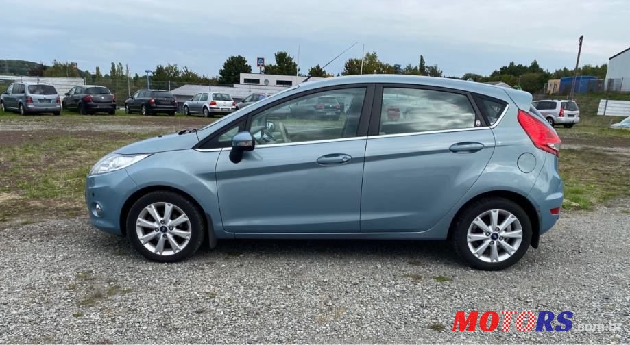 2010' Ford Fiesta Sport photo #5