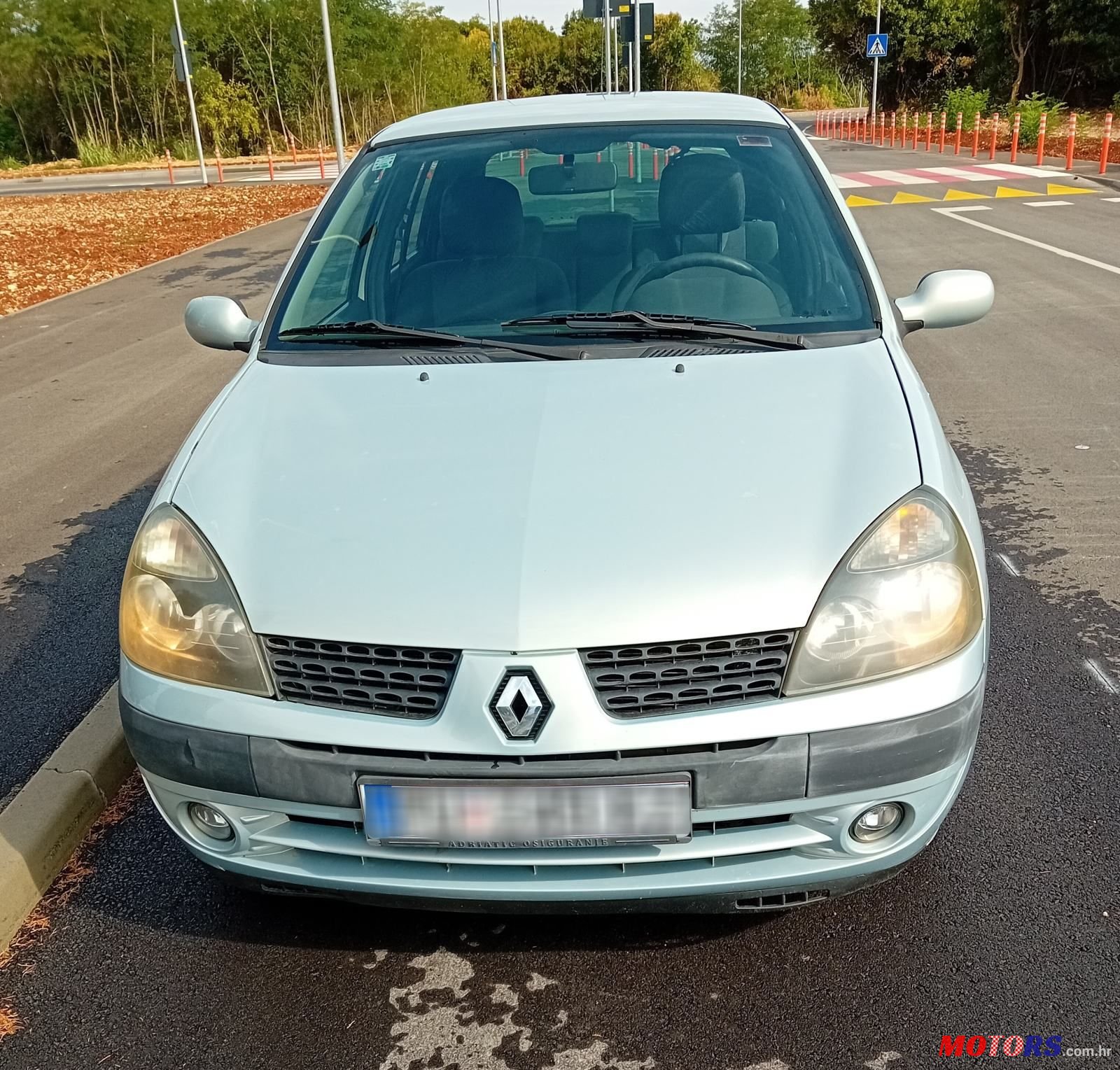 2001' Renault Clio 1,2 16V photo #1