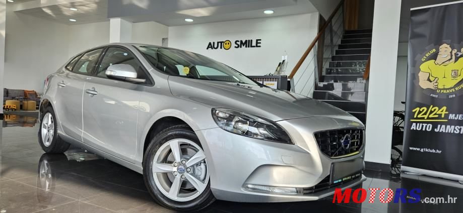 2016' Volvo V40 D3 photo #6