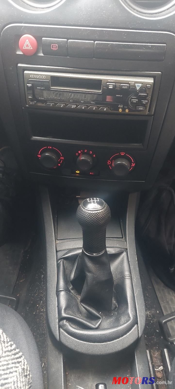 2004' SEAT Ibiza 1,9 Sdi photo #4