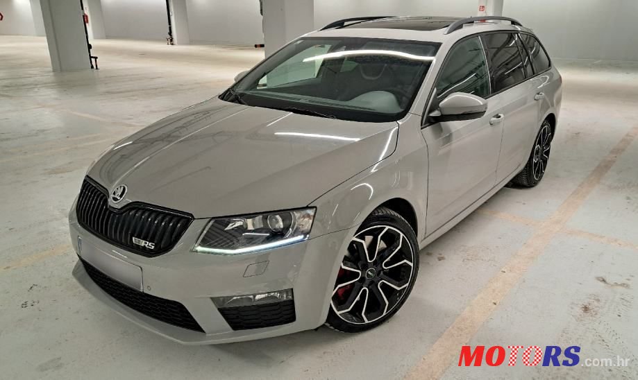 2014' Skoda Octavia Combi photo #1