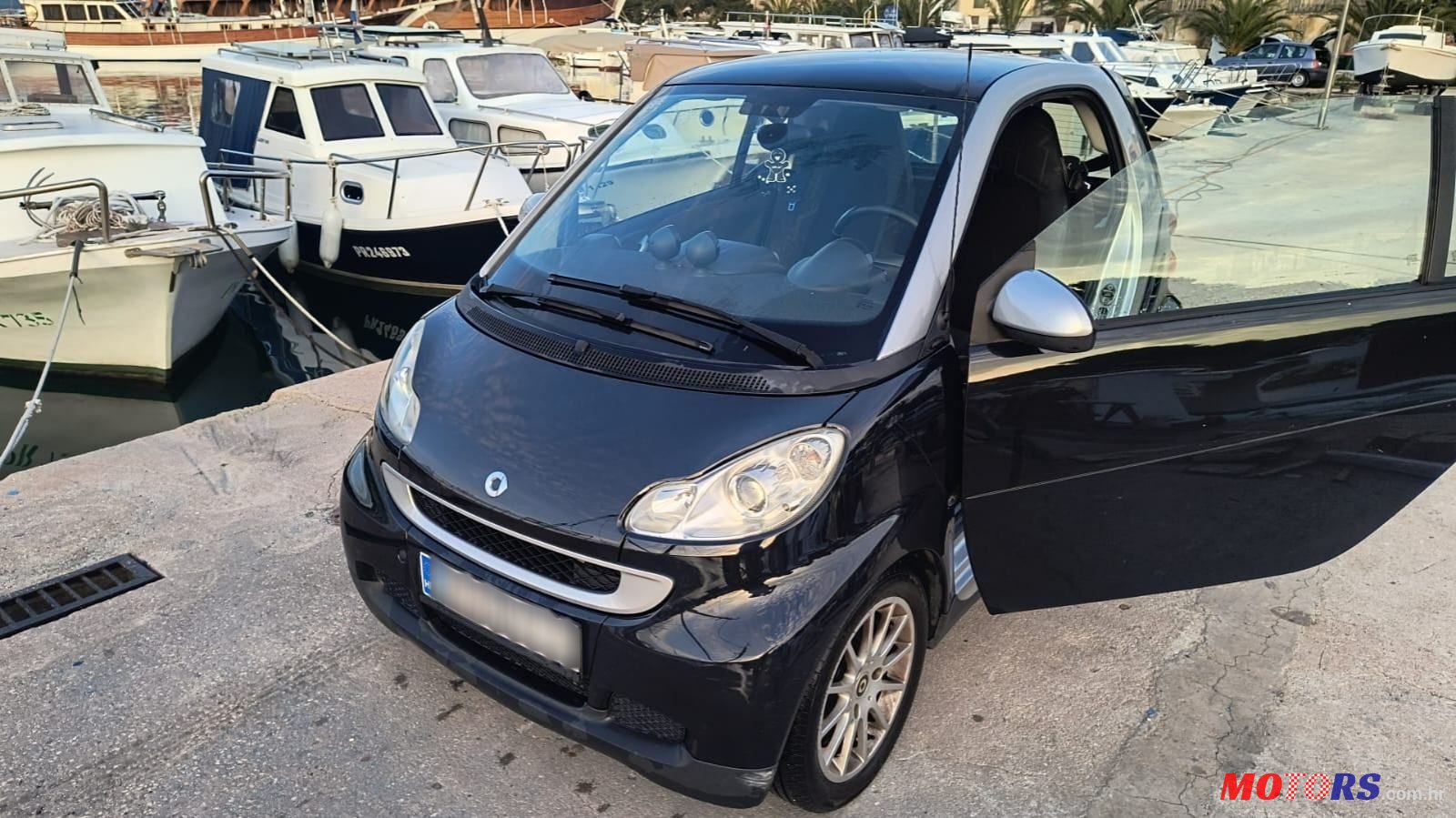2011' Smart Fortwo 1.0 Passion photo #1