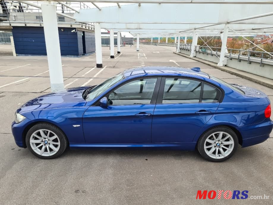 2010' BMW Serija 3 320D photo #6