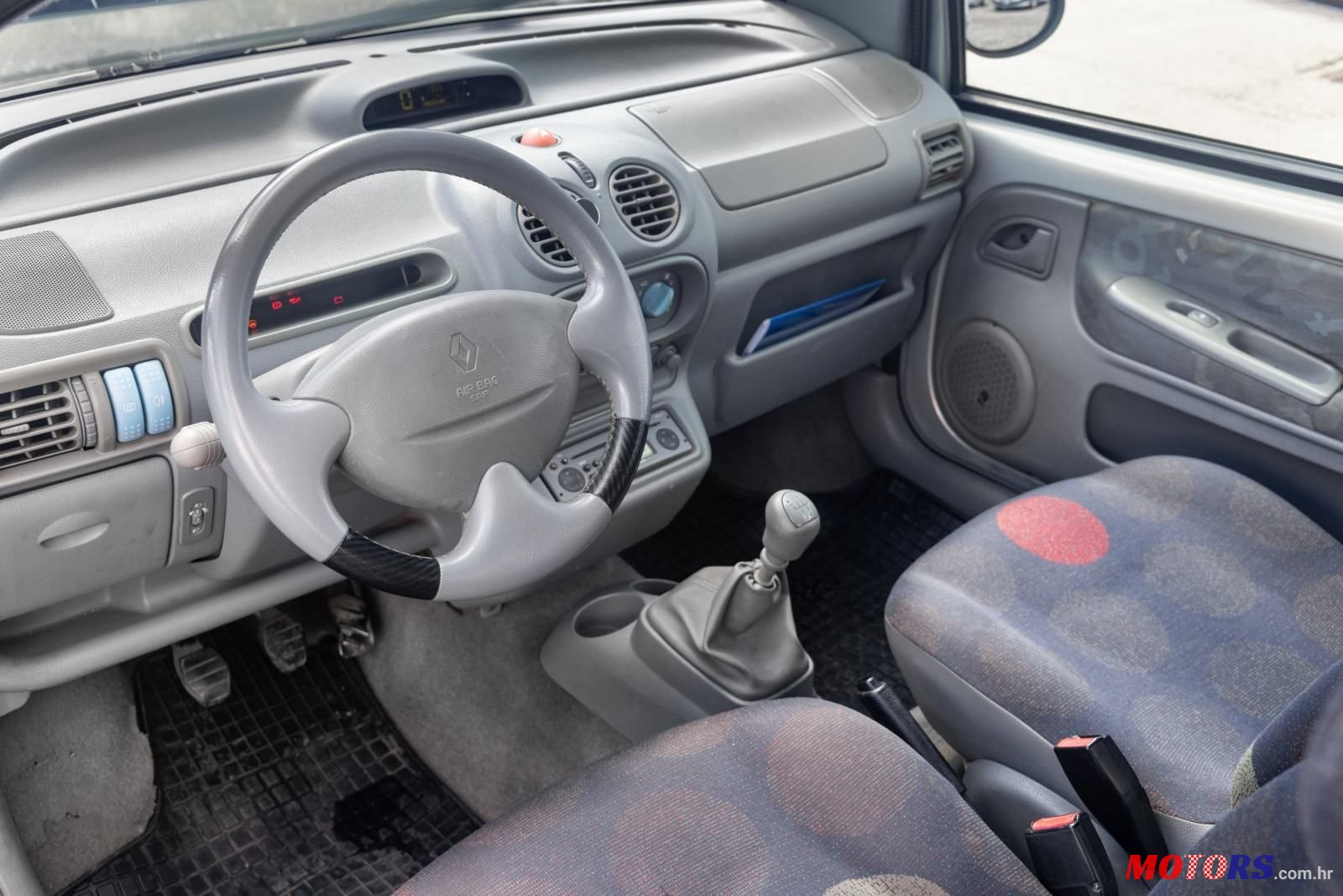 2005' Renault Twingo 1,2 photo #6