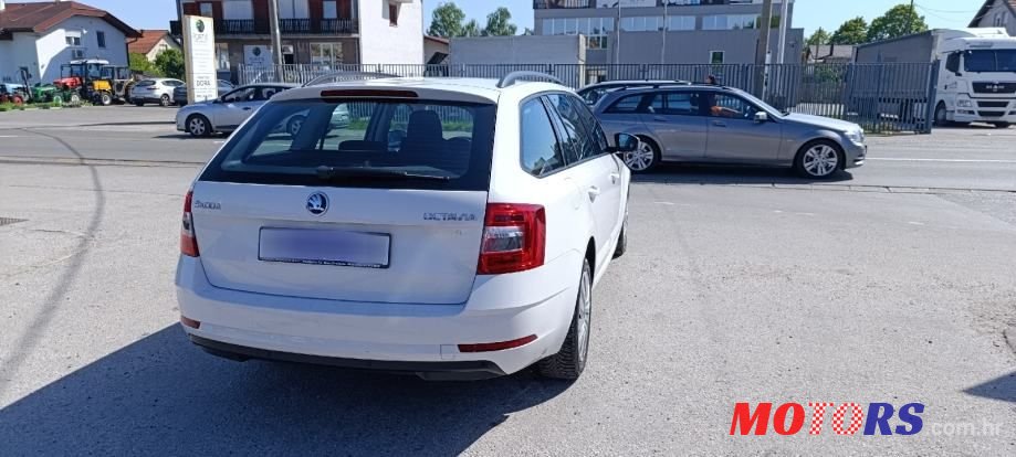 2018' Skoda Octavia Combi photo #5