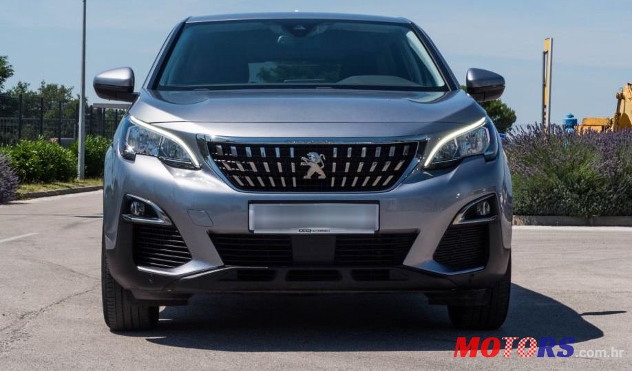 2018' Peugeot 3008 1,6 Bluehdi photo #3