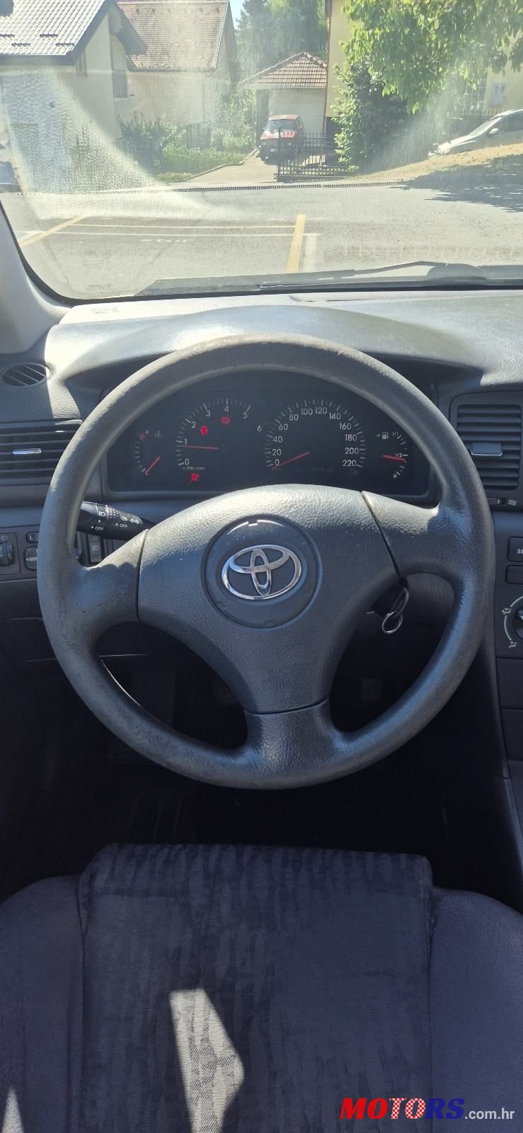 2002' Toyota Corolla 2.0 D4D photo #6