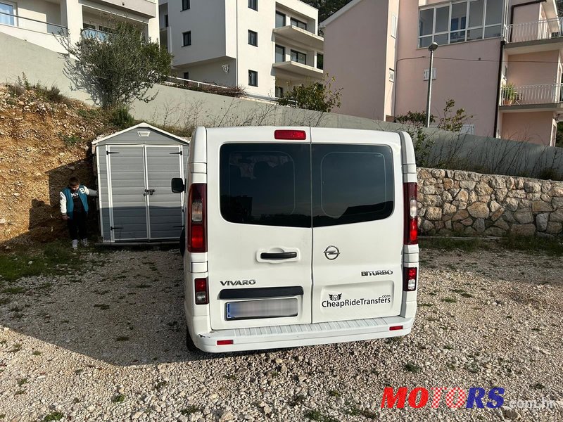 2017' Opel Vivaro photo #3