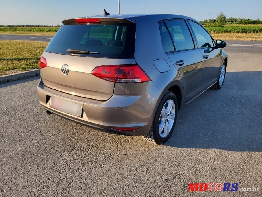 2015' Volkswagen Golf 7 1,6 Tdi photo #3