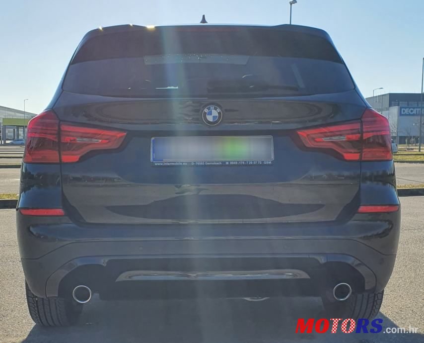 2018' BMW X3 Sdrive18D photo #3