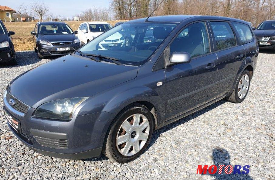 2006' Ford Focus Karavan photo #3