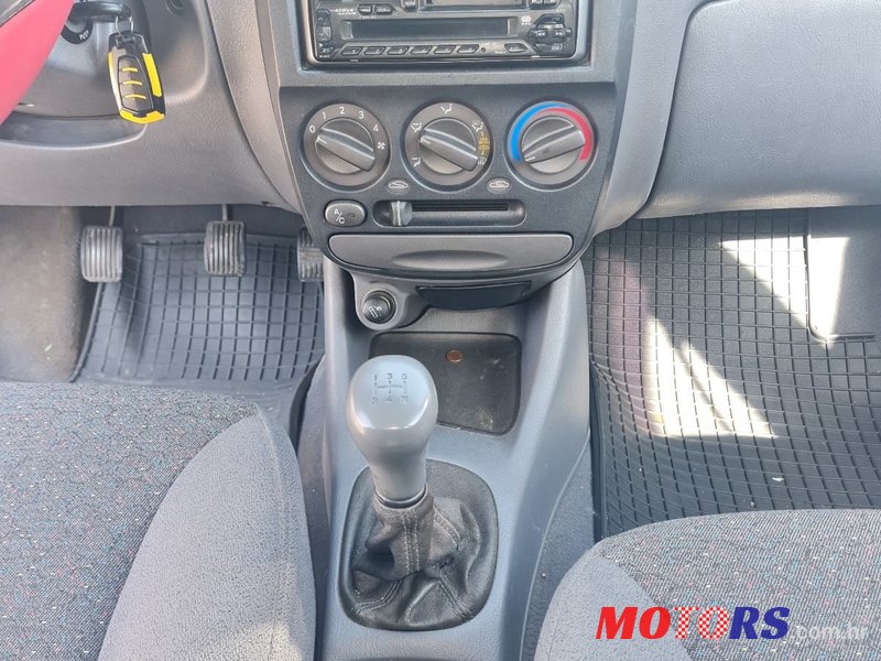 2000' Hyundai Accent 1,3 12V Gl photo #2