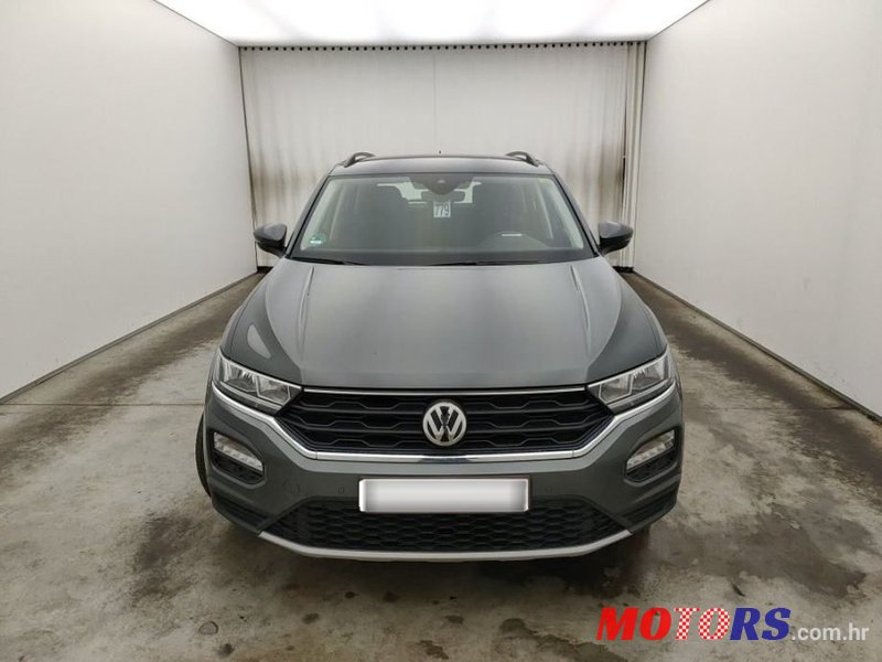 2019' Volkswagen T-Roc 1,6 Tdi photo #2