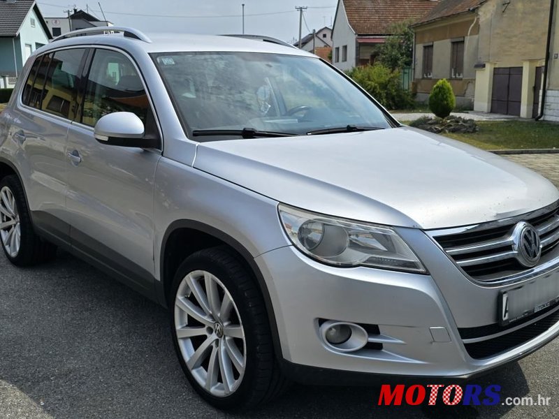 2008' Volkswagen Tiguan 2,0 Tdi photo #1