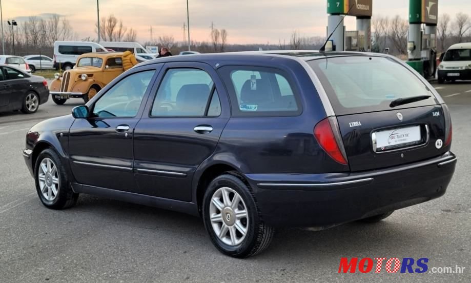 2002' Lancia Lybra Sw photo #4