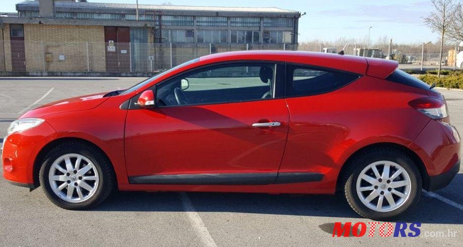 2010' Renault Megane Coupe 1,6 16V photo #1