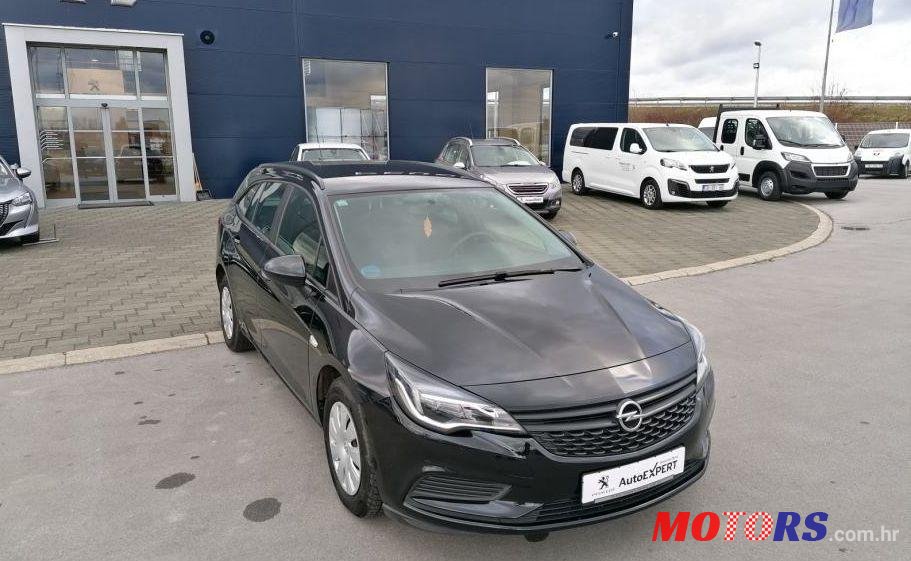 2017' Opel Astra Karavan 1.6 Cdti photo #1