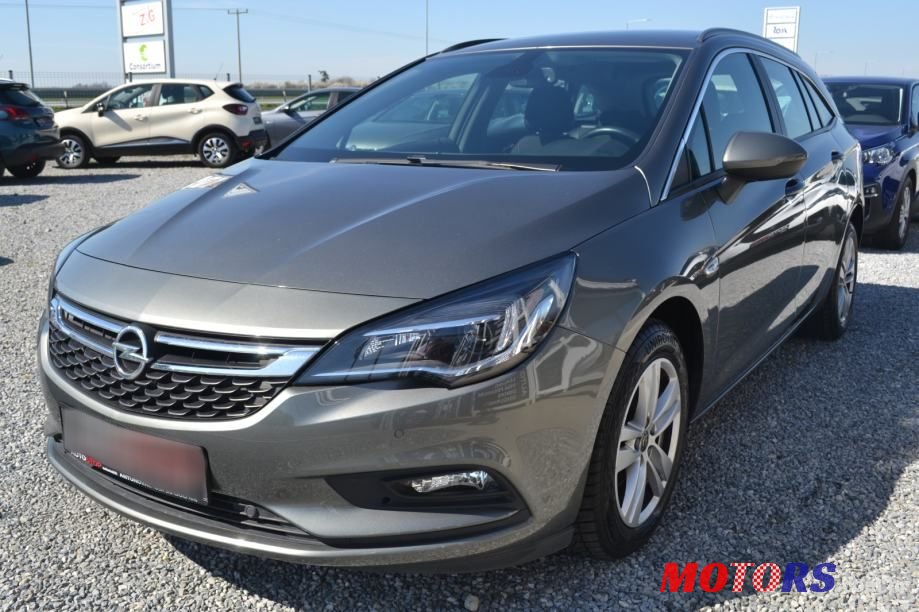 2017' Opel Astra Karavan photo #1
