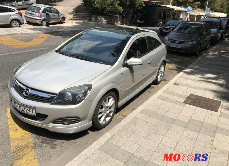 2008' Opel Astra 1,9 Cdti photo #2