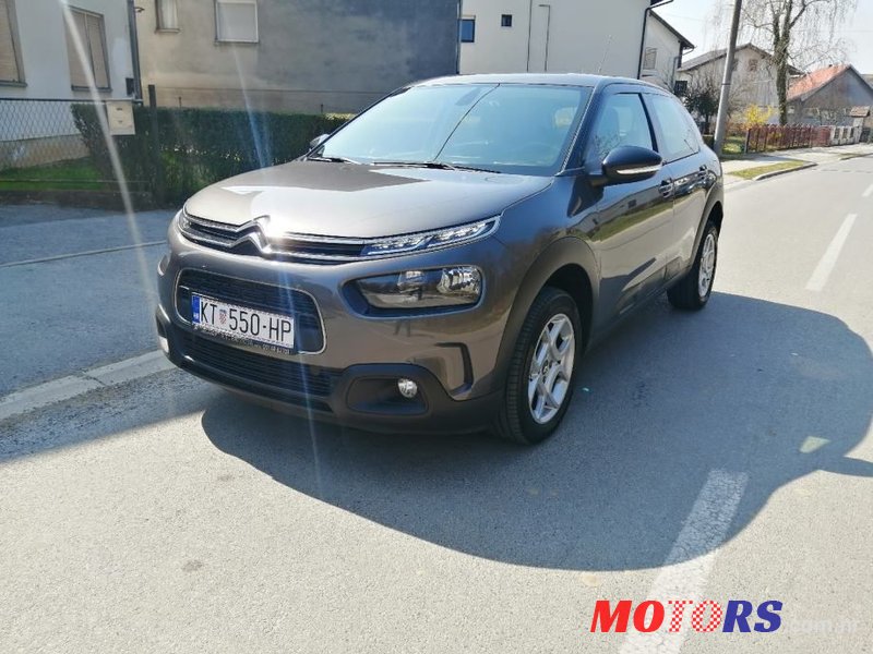 2018' Citroen C4 Cactus photo #1