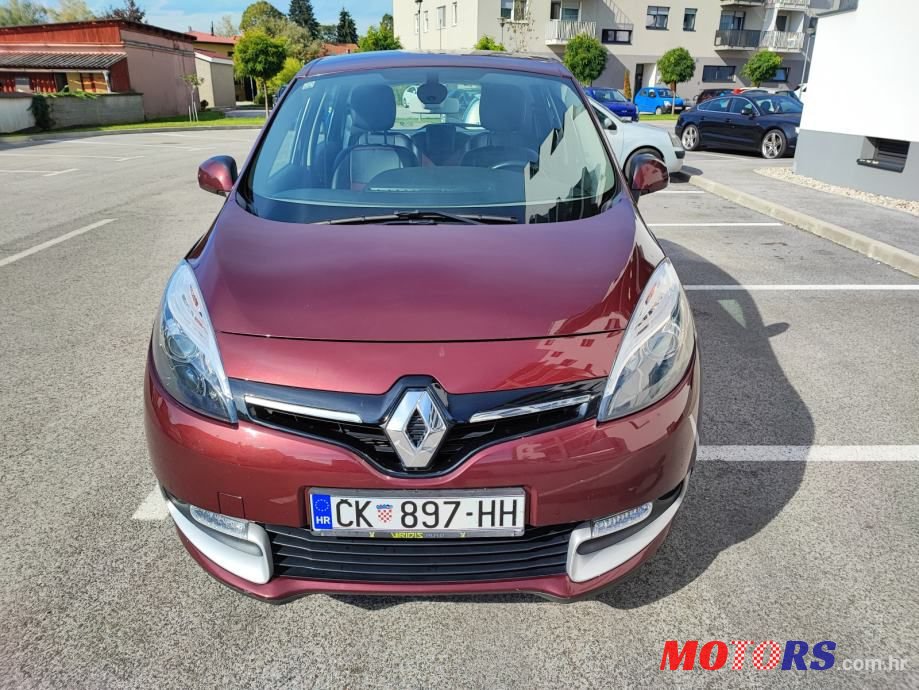 2014' Renault Scenic Dci photo #4