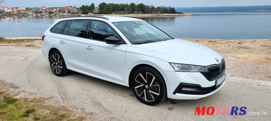 2021' Skoda Octavia Combi photo #2