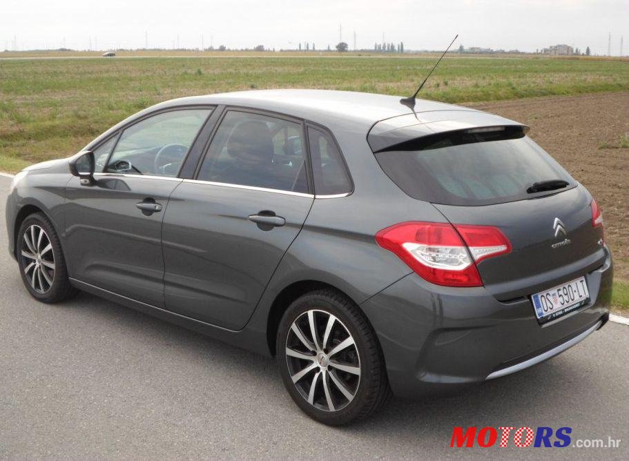 2011' Citroen C4 1,6 Hdi photo #2