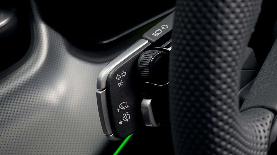 Audi Put The Windscreen Wiper And Turn Signal Controls Together. Here's How They Work