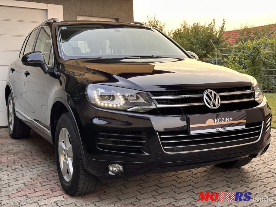 2012' Volkswagen Touareg photo #4