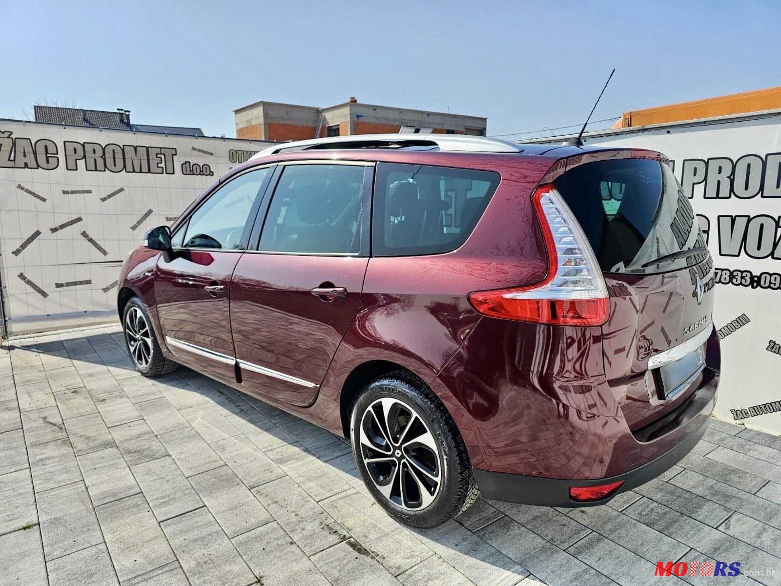 2014' Renault Scenic Dci 130 photo #4