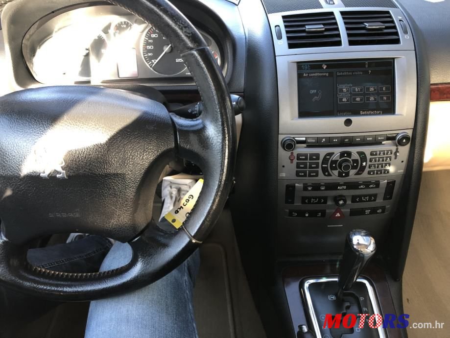 2005' Peugeot 407 2.0 Hdi photo #6