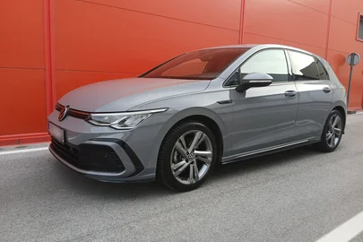 2020' Volkswagen Golf VIII 1,5 Etsi