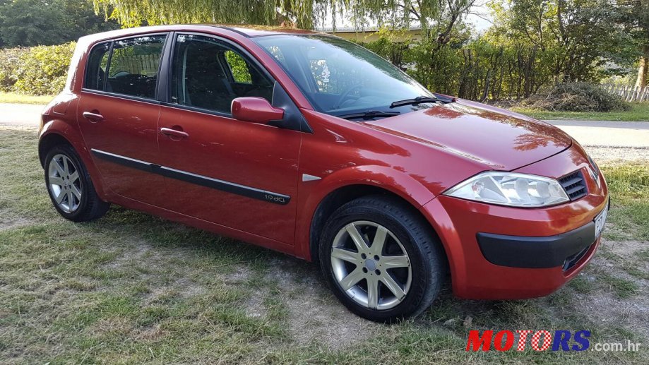 2003' Renault Megane photo #1