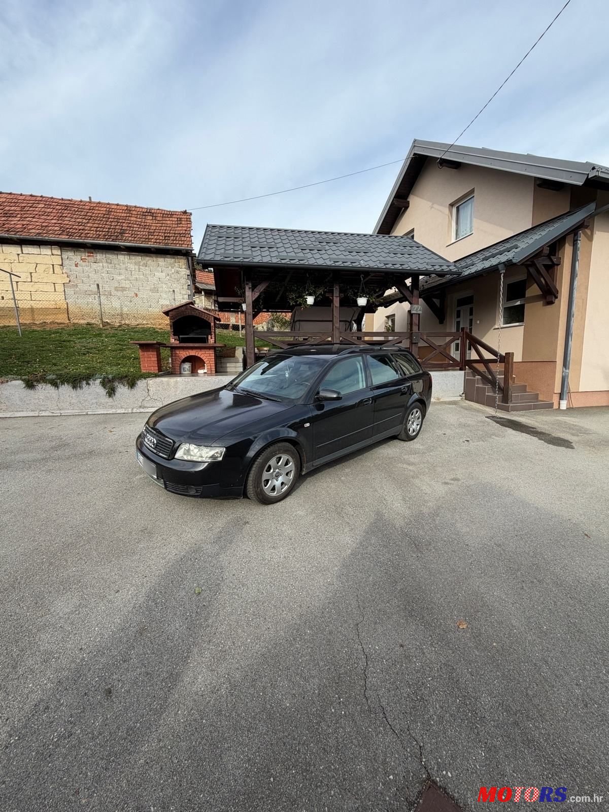 2002' Audi A4 Avant photo #2