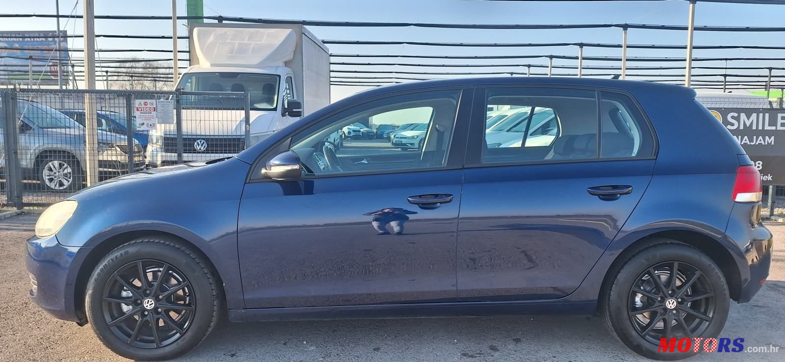 2010' Volkswagen Golf VI 1,6 Tdi photo #1