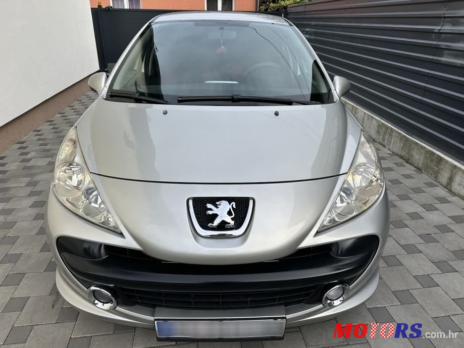 2008' Peugeot 207 1,4 16V Vti photo #3