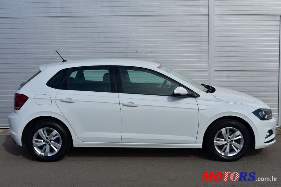 2020' Volkswagen Polo photo #2