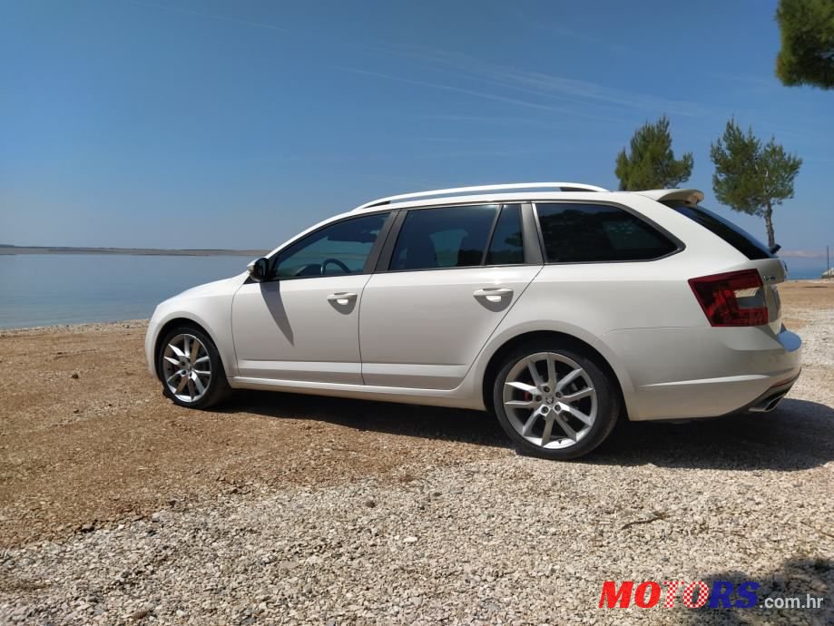2015' Skoda Octavia Combi photo #5