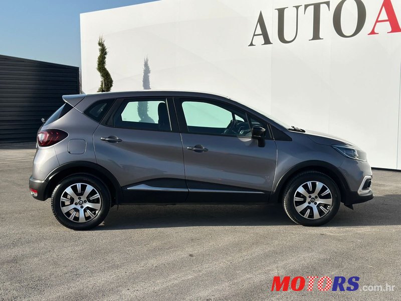 2019' Renault Captur Tce photo #6