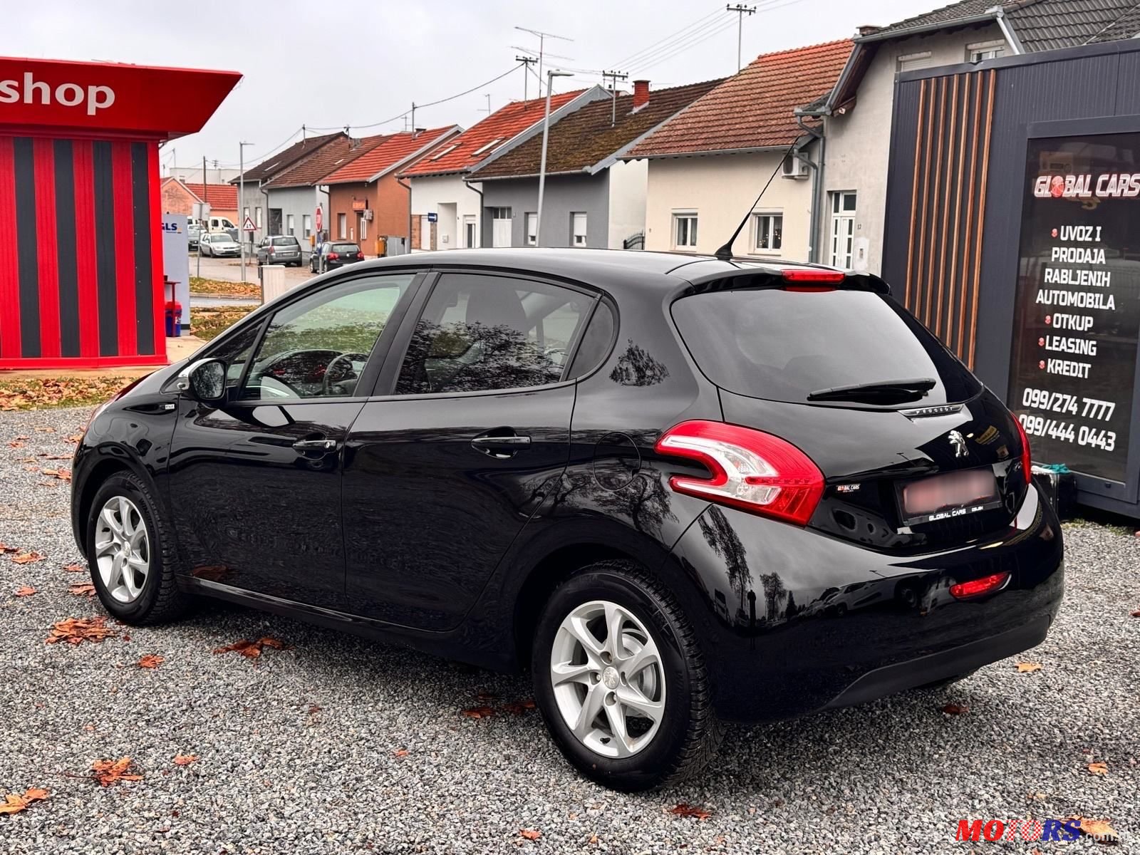 2015' Peugeot 208 1,2 photo #5